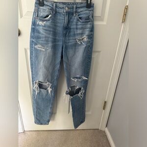 American Eagle Outfitters Light Blue Distressed Boyfriend Jeans